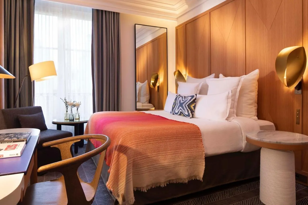 Hôtel Vernet Champs Elysées París Hotel