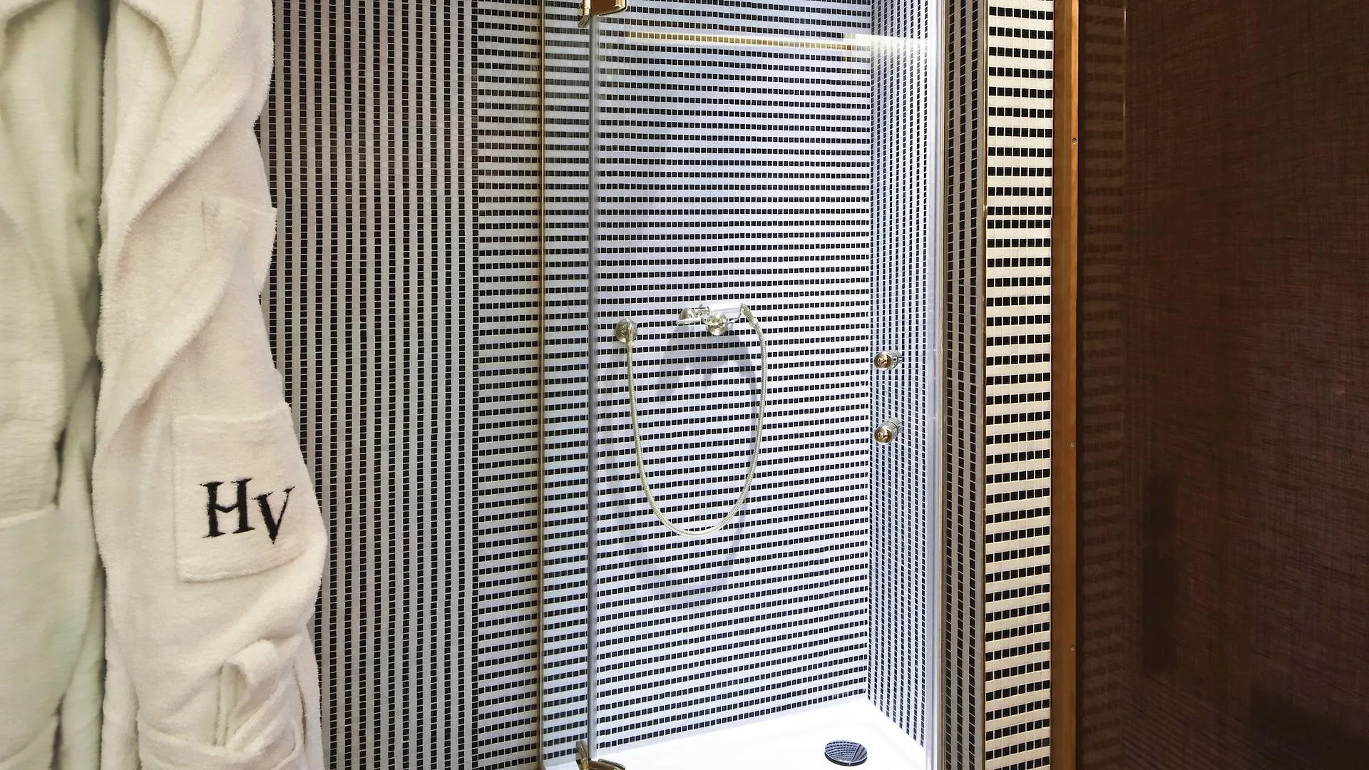 Hôtel Vernet Champs Elysées París Hotel