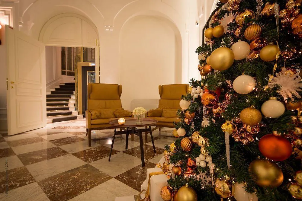 Hotel Hôtel Vernet Champs Elysées París