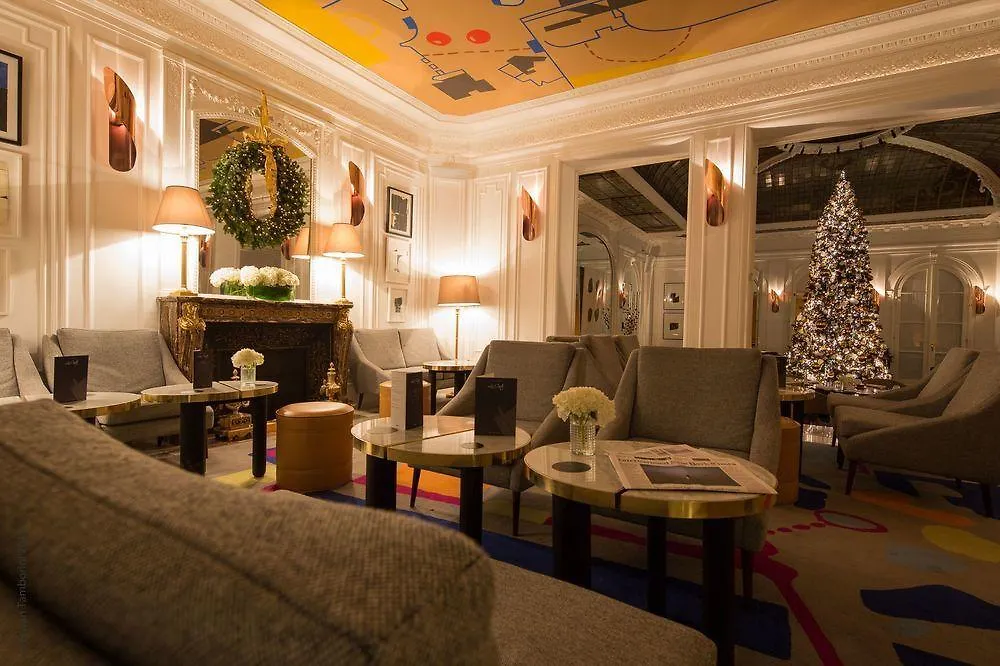 Hôtel Vernet Champs Elysées París 5*,