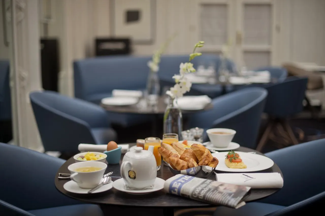 Hotel Hôtel Vernet Champs Elysées París