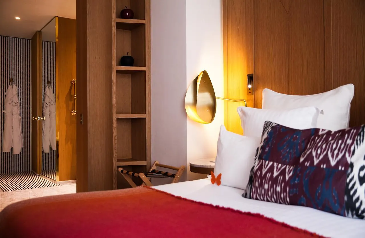Hôtel Vernet Champs Elysées París Hotel
