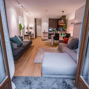 le-balcon-de-la-vieille-ville-annecy-74000.hotels-rhonealpes.com/