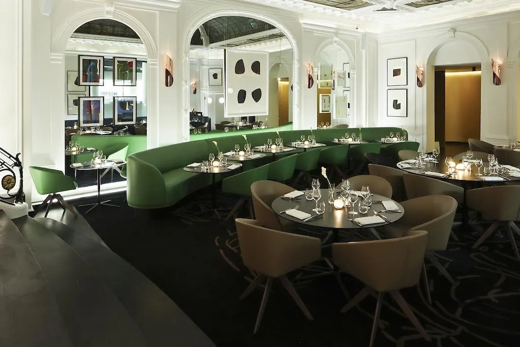 Hotel Vernet Champs Elysees Paris