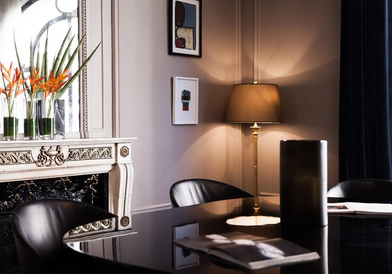 Hotel Vernet Champs Elysees Paris