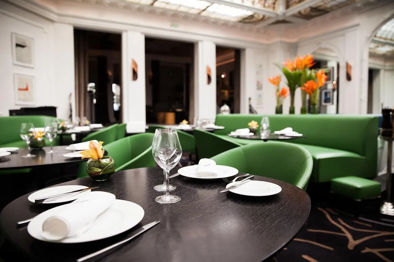 Hotel Vernet Champs Elysees Paris