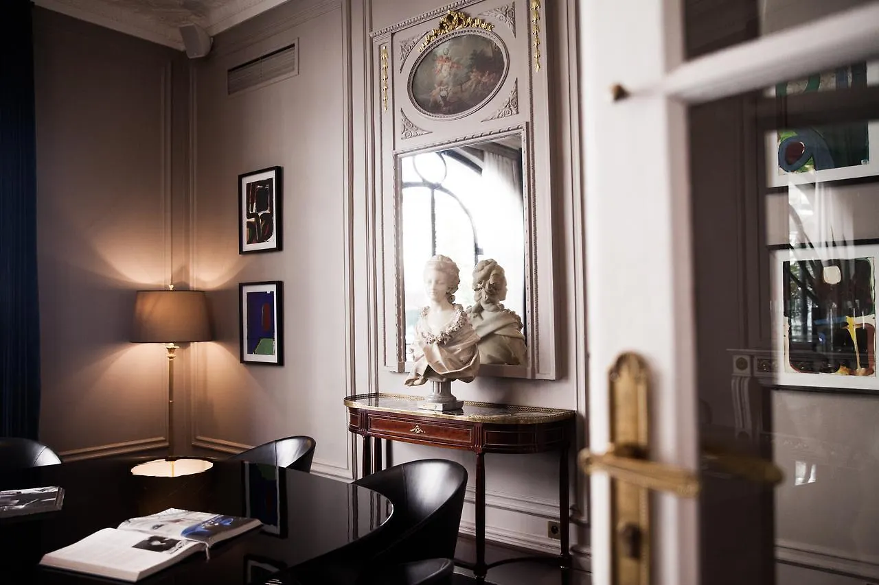 Hotel Vernet Champs Elysees Paris