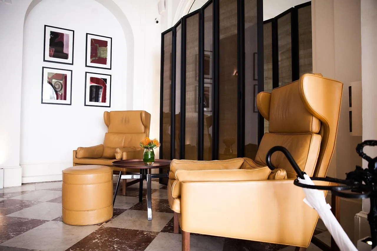 Hotel Vernet Champs Elysees Paris